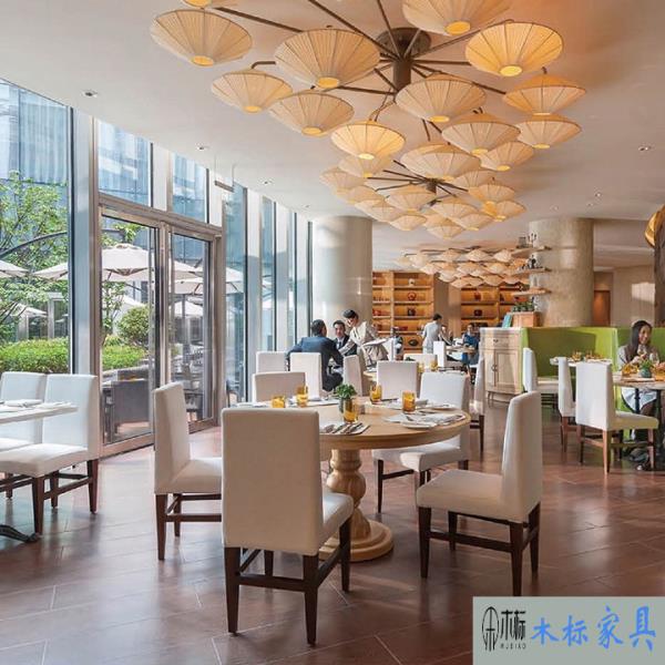 酒店餐桌椅該如何選擇選擇？酒店家具廠家解析 