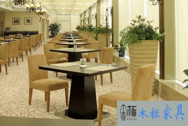 食堂餐桌椅定制需要注意哪個(gè)環(huán)節(jié)|餐飲家具 